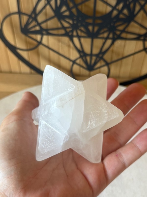 Merkaba en sélénite (0.29kg)