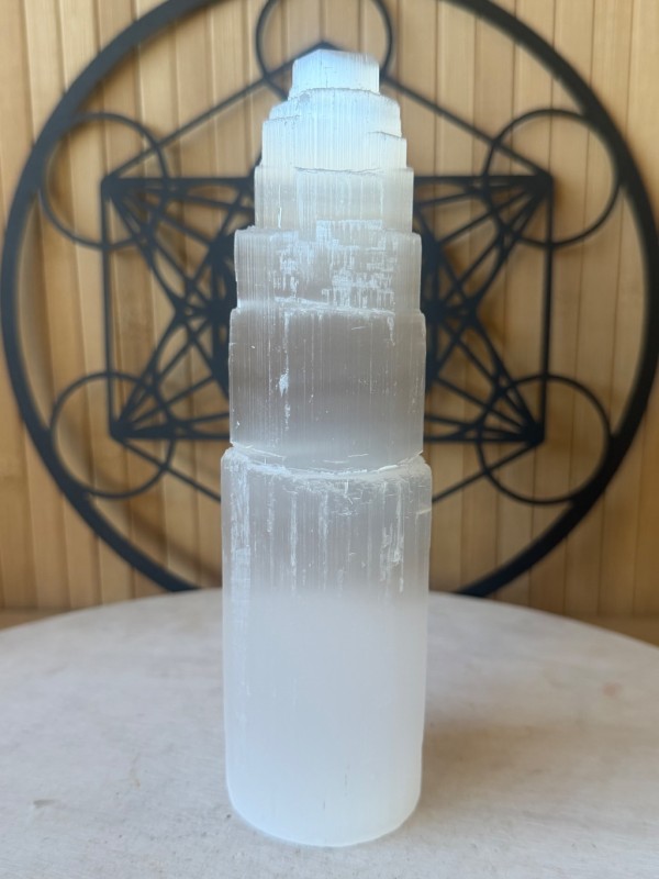 Tour en sélénite (0.73kg)