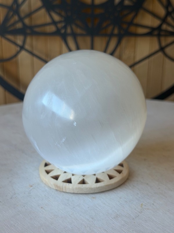 Sphère en sélénite (0.575kg)
