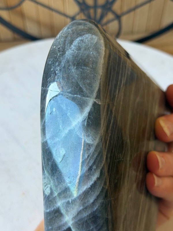 Labradorite violette (1.69kg)