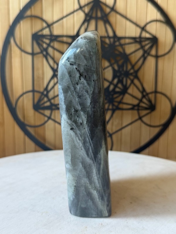 Labradorite violette (1.69kg)