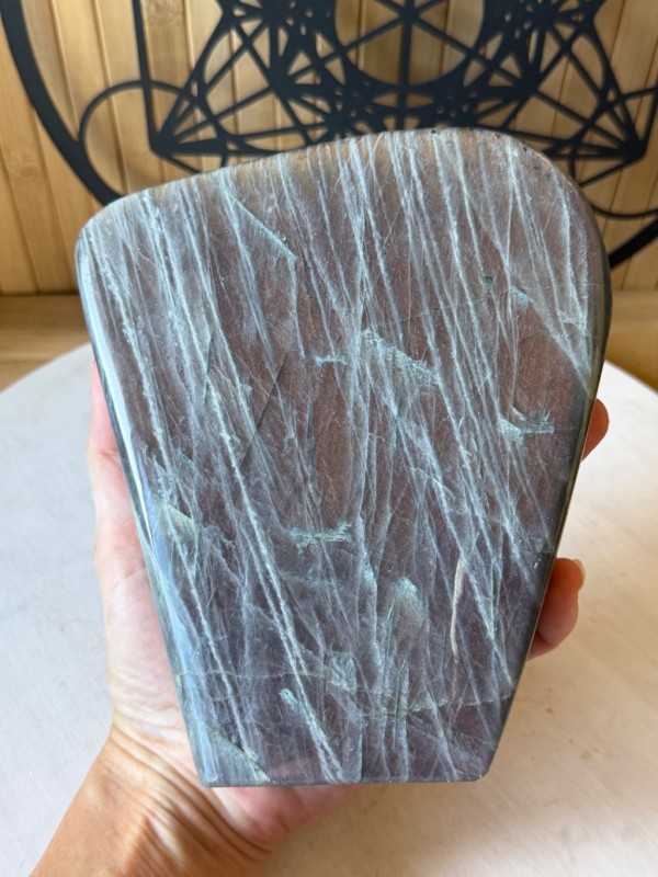 Labradorite violette (1.69kg)