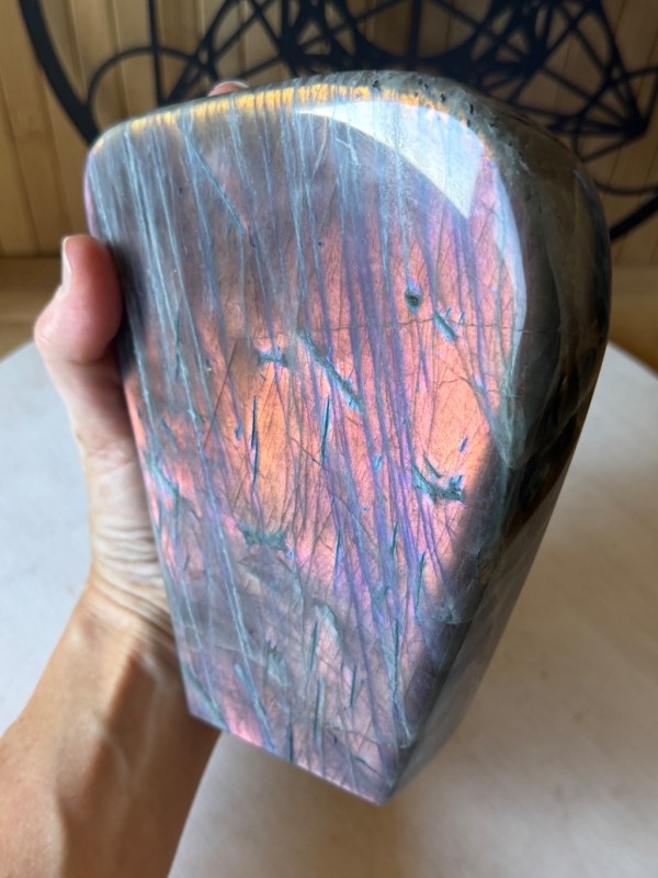Labradorite violette (1.69kg)