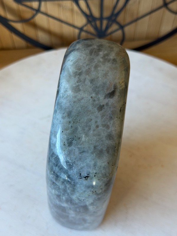 Labradorite violette (1.825kg)