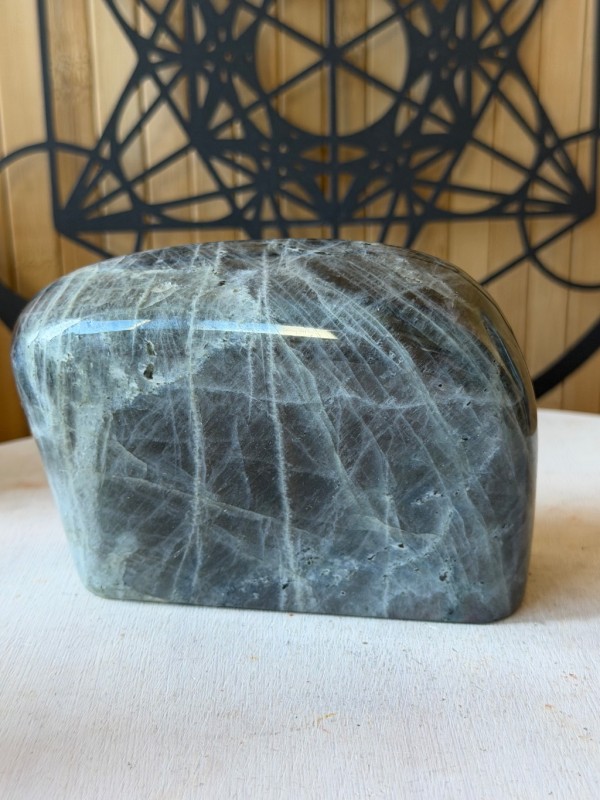 Labradorite violette (0.91kg)