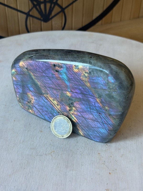Labradorite violette (0.715kg)