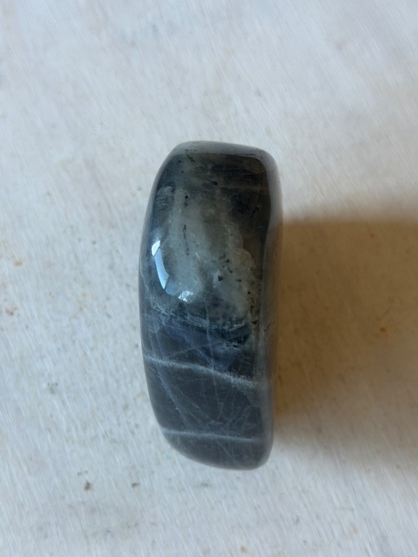Labradorite violette (0.36kg)