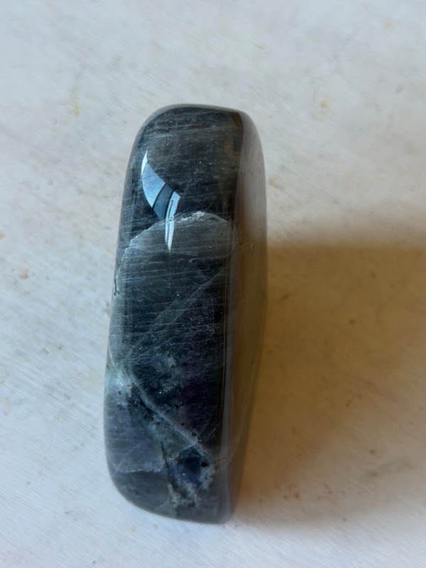 Labradorite violette (0.345kg)