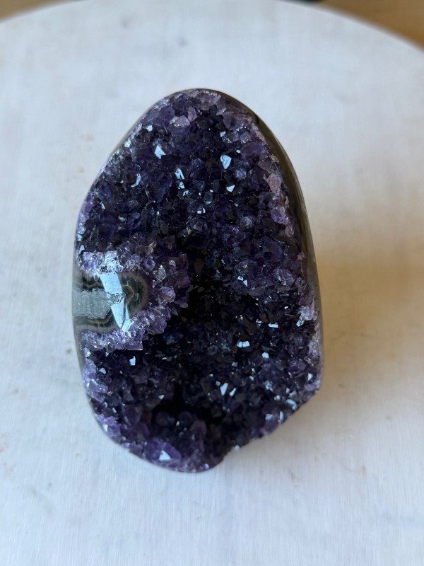 Géode d’améthyste (0.97kg)