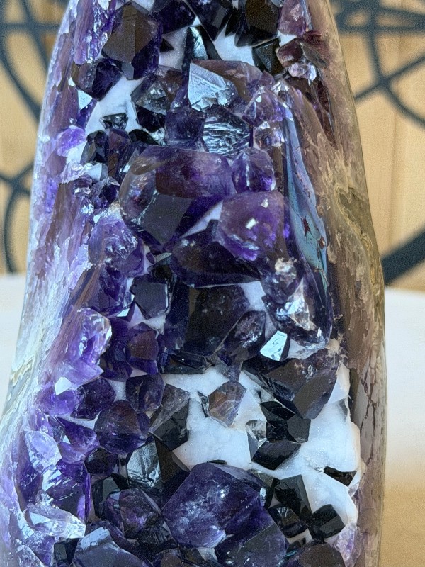 Géode d’amthyste (0.9kg)
