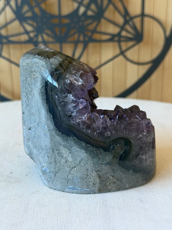 Géode d’ Amethyste (0.615kg)