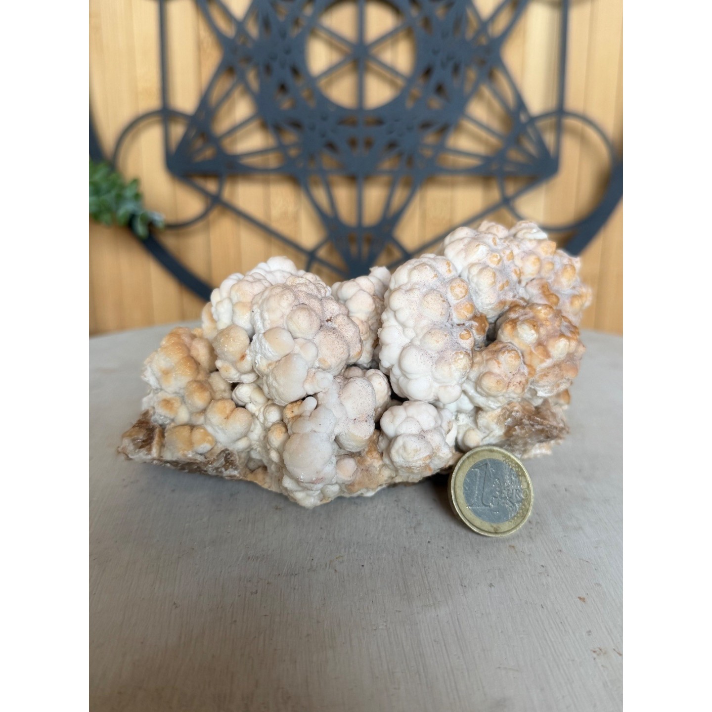Aragonite (0.715kg)