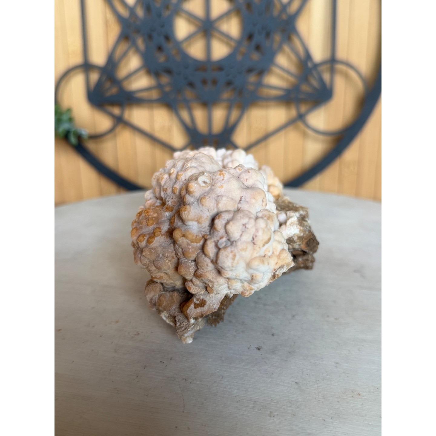 Aragonite (0.715kg)