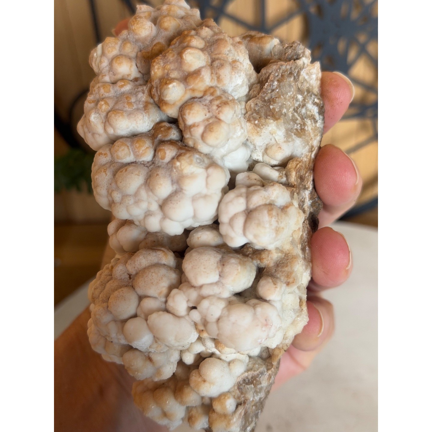 Aragonite (0.715kg)