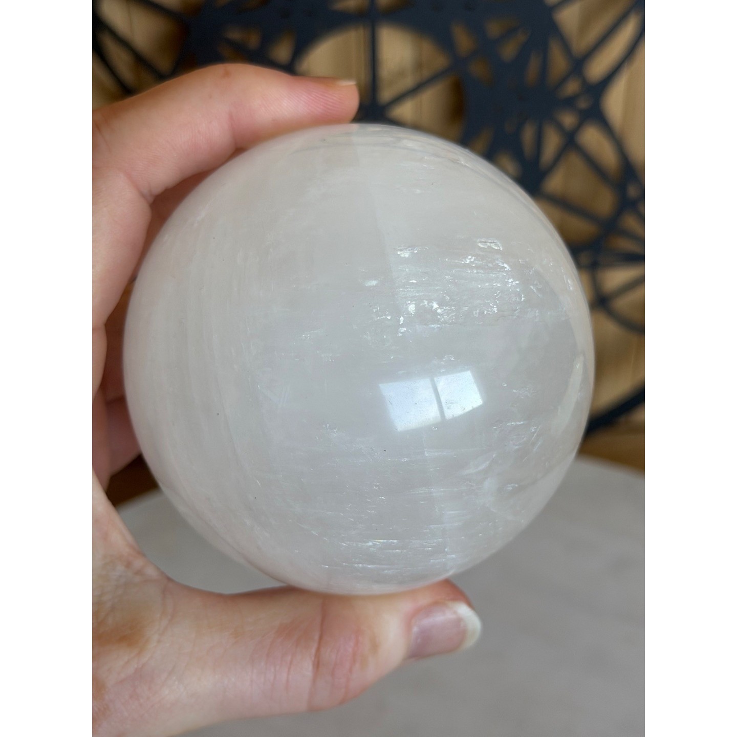 Sphère en calcite blanche (0.76kg)