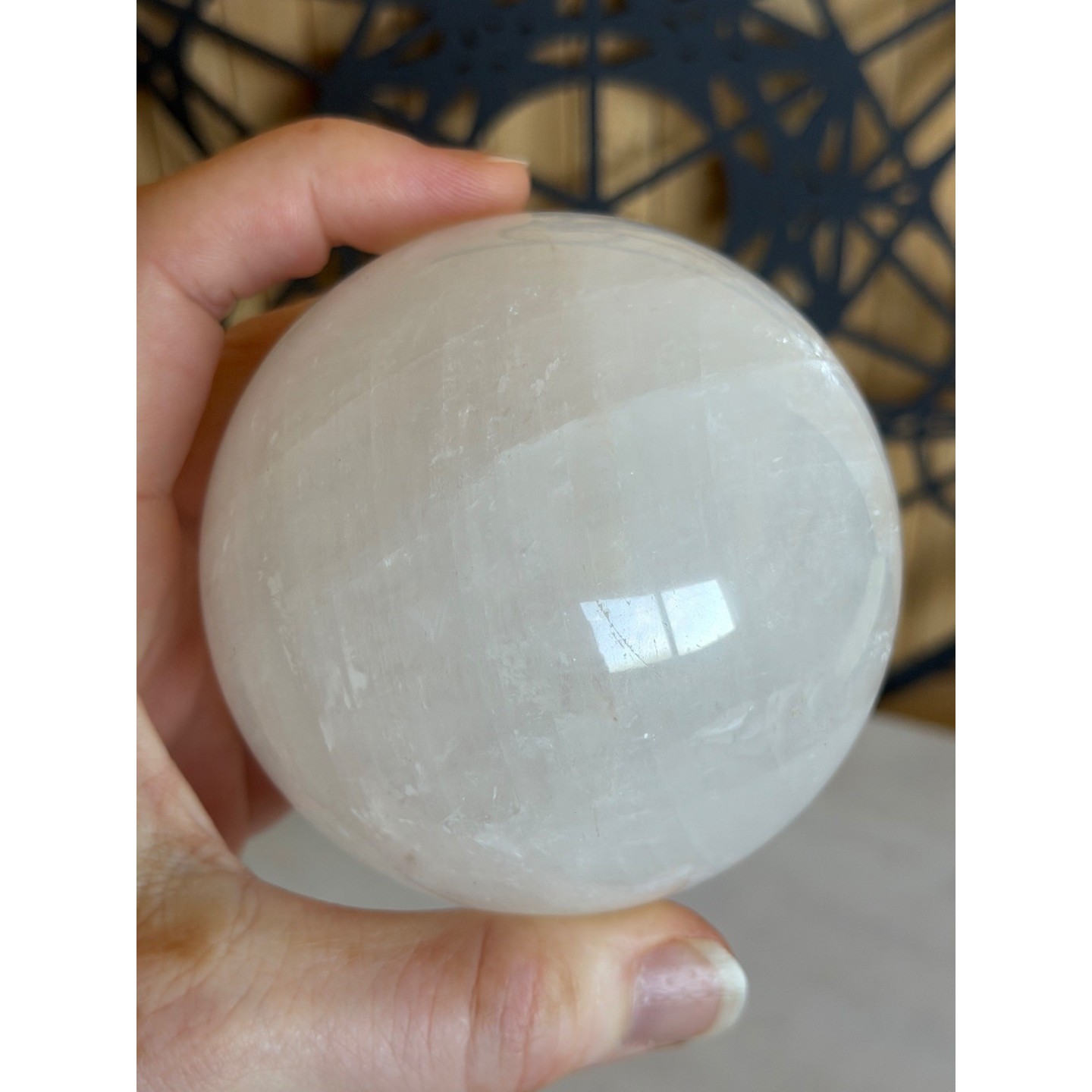 Sphère en calcite blanche (0.76kg)