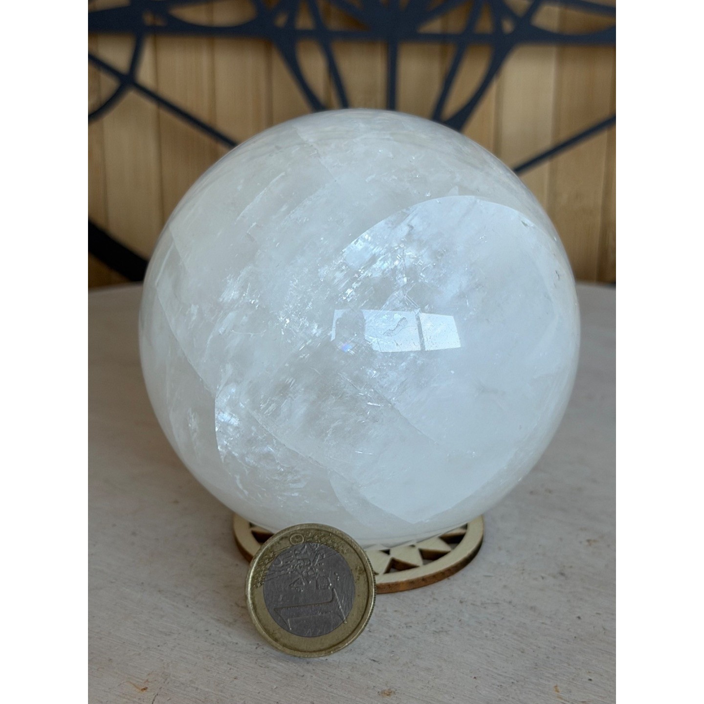 Sphère en calcite blanche (0.81kg)