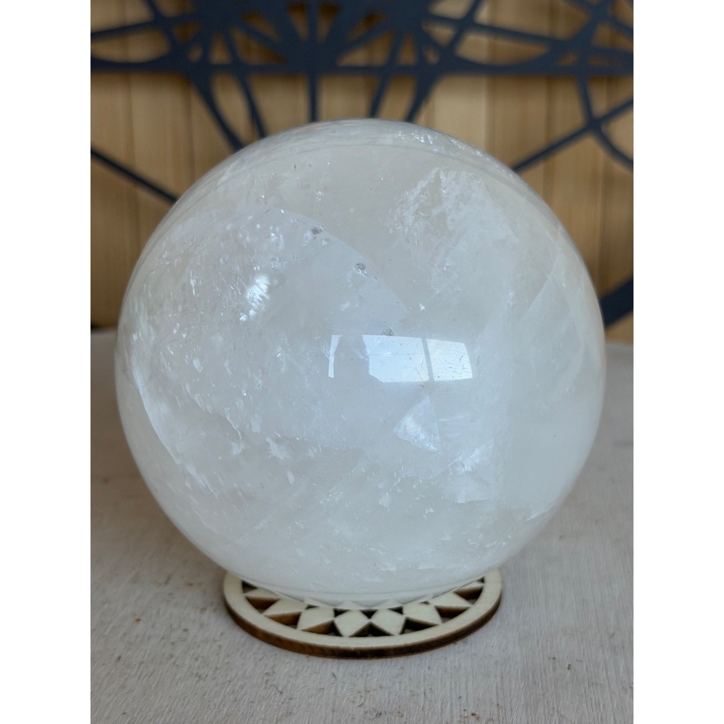 Sphère en calcite blanche (0.81kg)