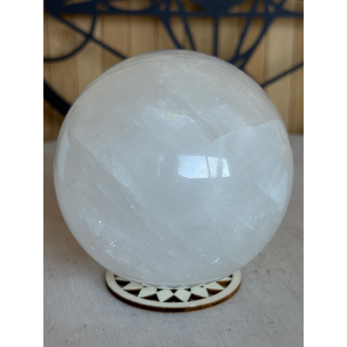 Sphère en calcite blanche (0.81kg)
