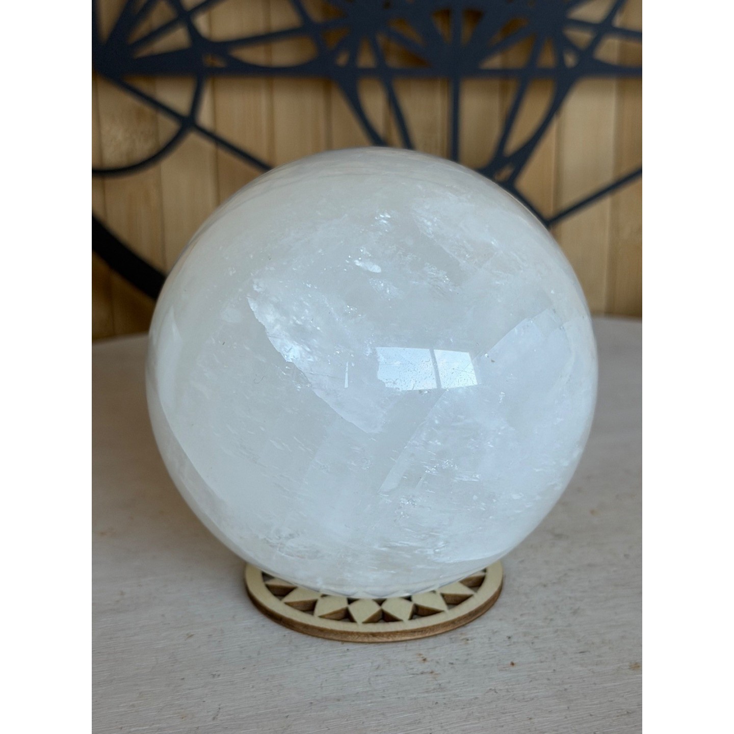 Sphère en calcite blanche (0.81kg)