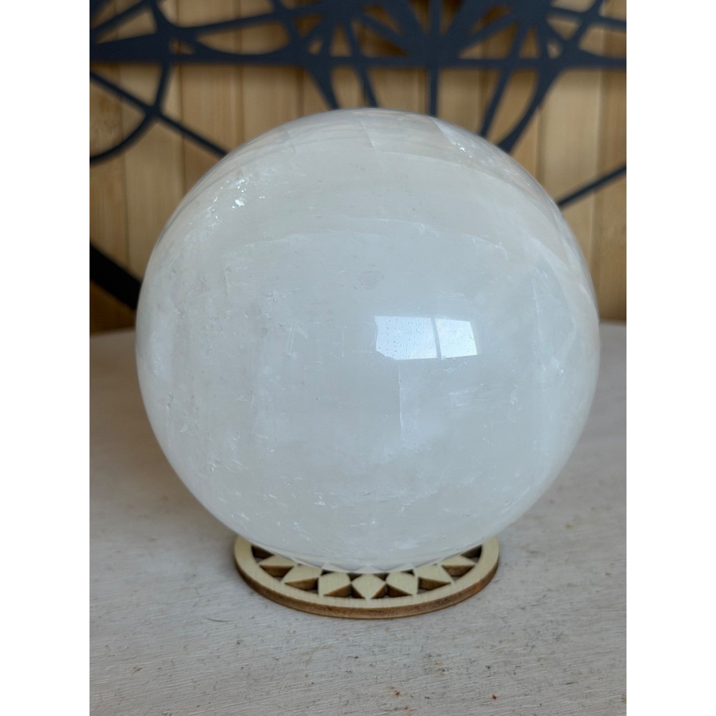 Sphère en calcite blanche (0.81kg)