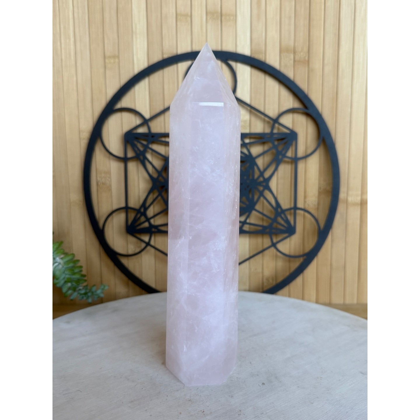 Pointe de quartz rose (0.97kg)