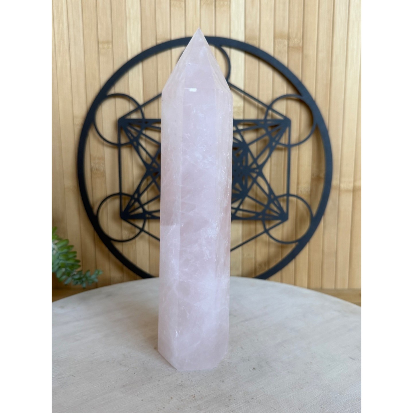 Pointe de quartz rose (0.97kg)