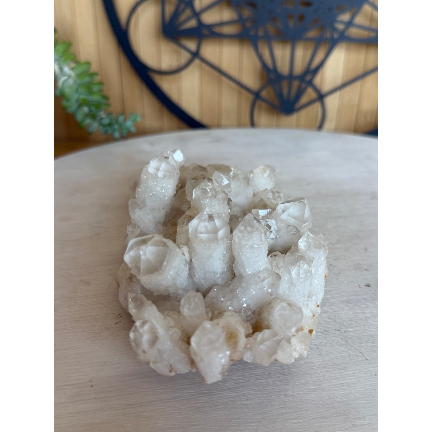 Druse de quartz chandelle (0.465kg)