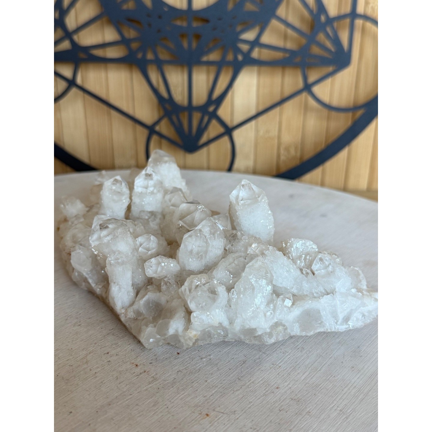 Druse de quartz chandelle (0.465kg)
