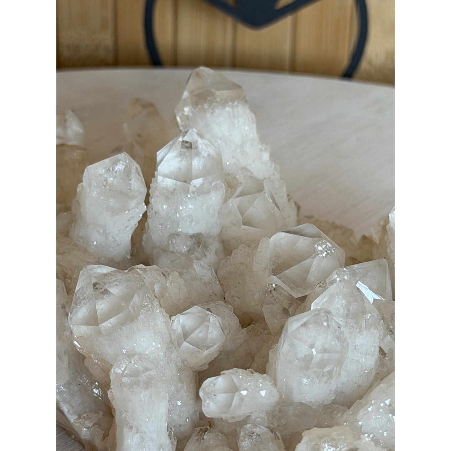 Druse de quartz chandelle (0.465kg)