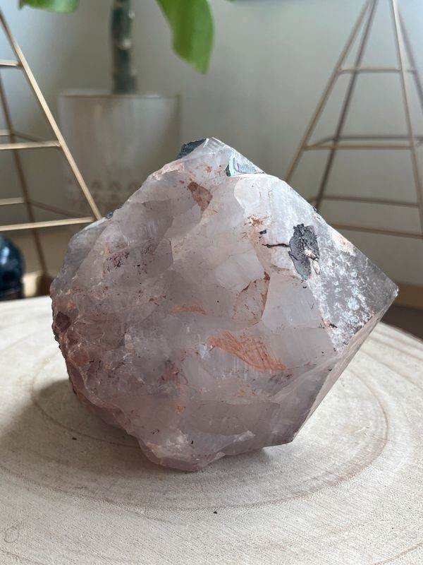 Quartz rose (1.65 Kg)