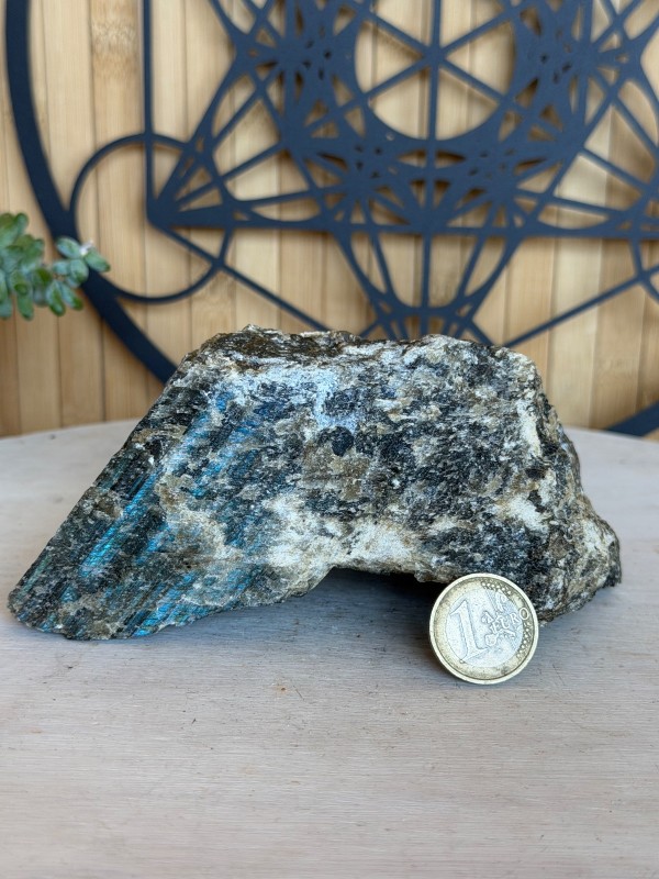 Labradorite brute (0.85kg)