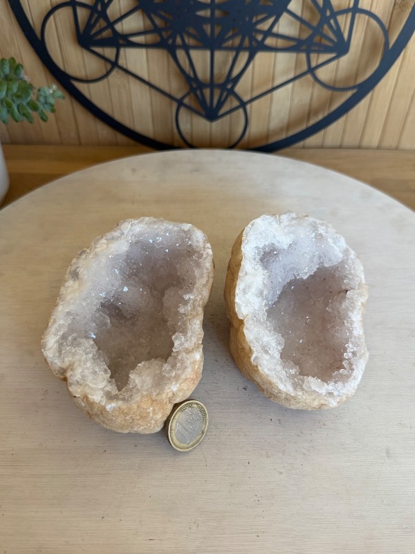 Géode de quartz (0.755kg)