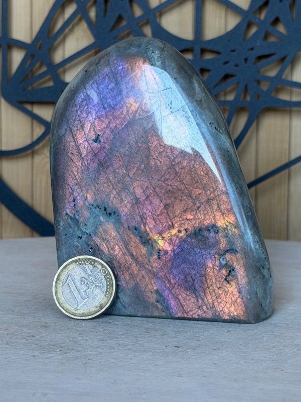 Labradorite (0.565kg)